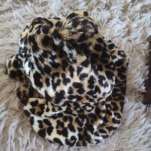 Vintage Leopard Print Faux Fur Hat